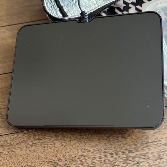 HotLogic Cook/Heat Bag *WALL PLUG ONLY*with heat plate/glass dish&lid. - Picture 3 of 15